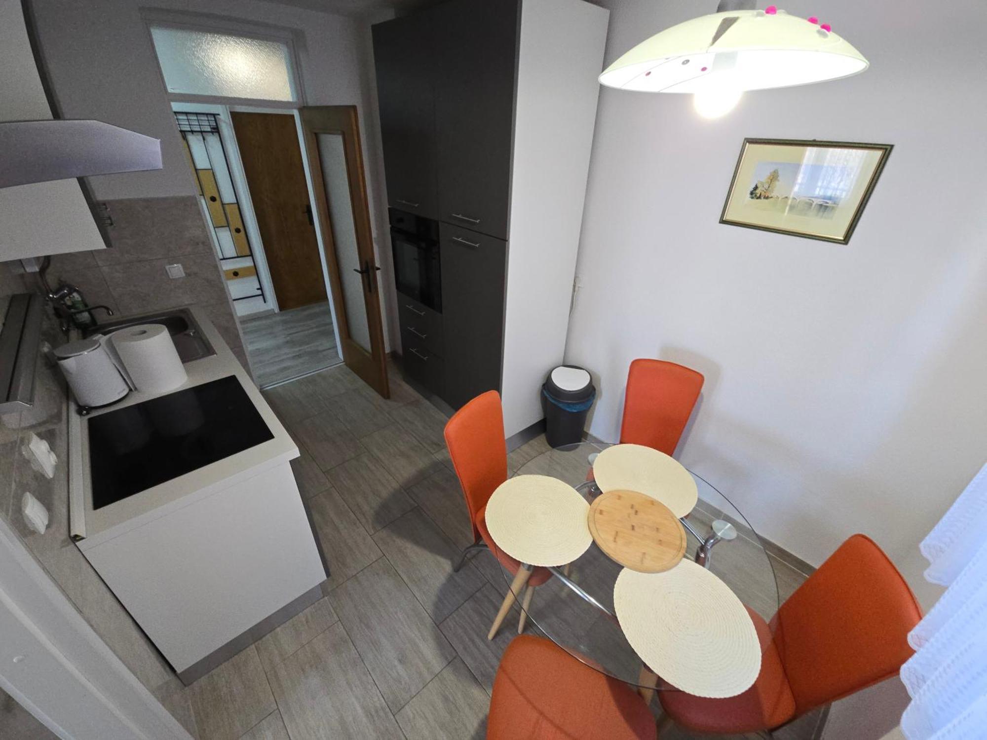 Apartman Valentic Vinkovci Bagian luar foto